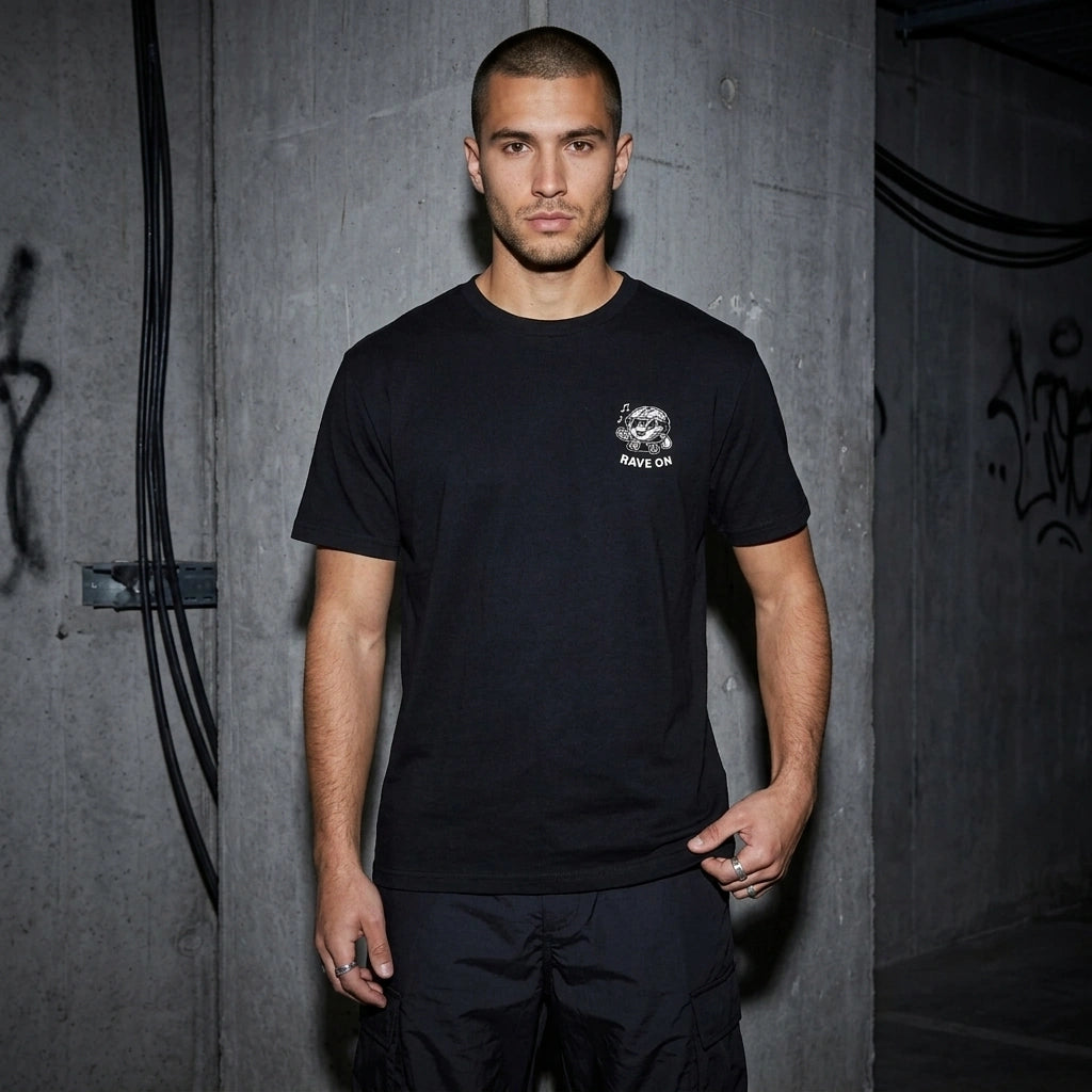 RAVE ON Techno T-Shirt - Frontansicht | Techno Essentials