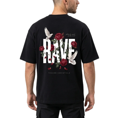 Schwarzes Rave Garden Oversize T-Shirt mit Rosen-Rückenprint am Model