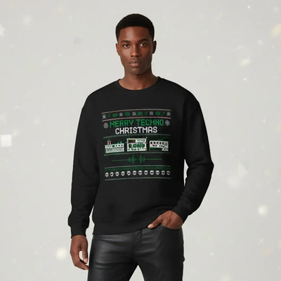 Schwarzer Merry Techno Christmas Sweater am männlichen Model, Vorderansicht
