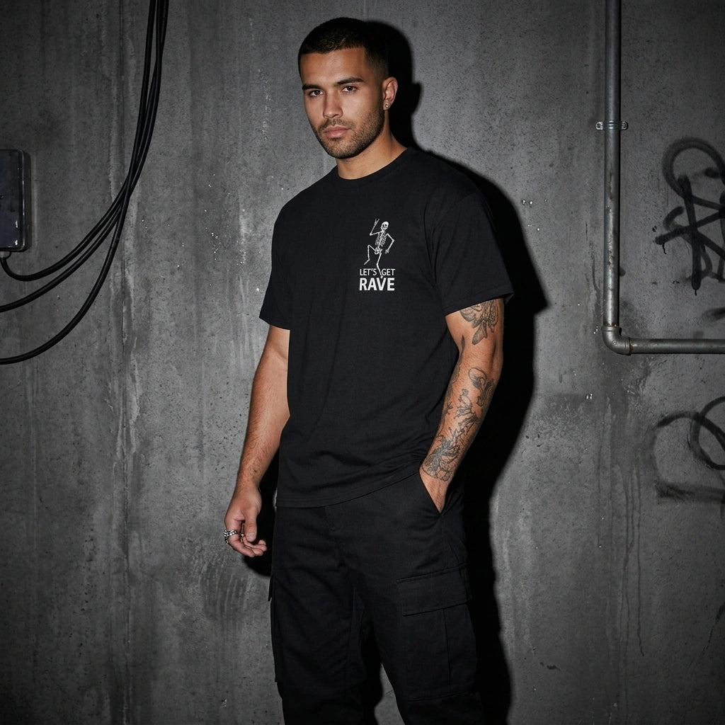 Let’s Get Rave T-Shirt - Ganzkörper-Aufnahme | Techno Essentials